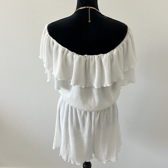 Free The Roses Romper 🌹 - Picture 4 of 5